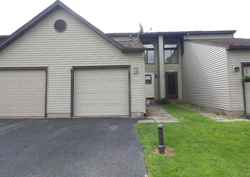 1st image of 8440 Bubbling Springs Dr