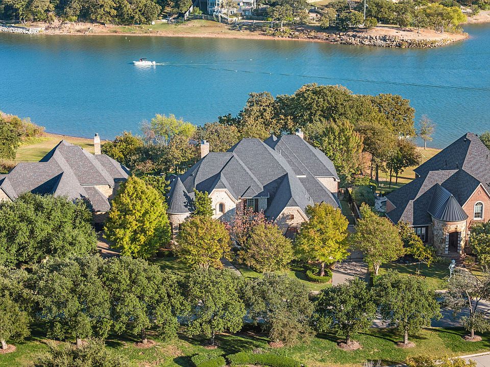 1st image of 3114 Lake Creek Dr