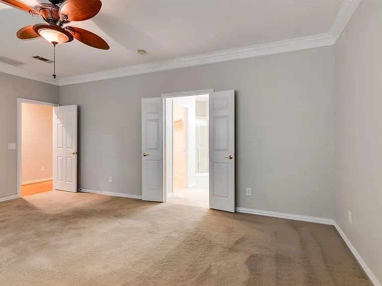 2212 Bayou Ct — Photo 16