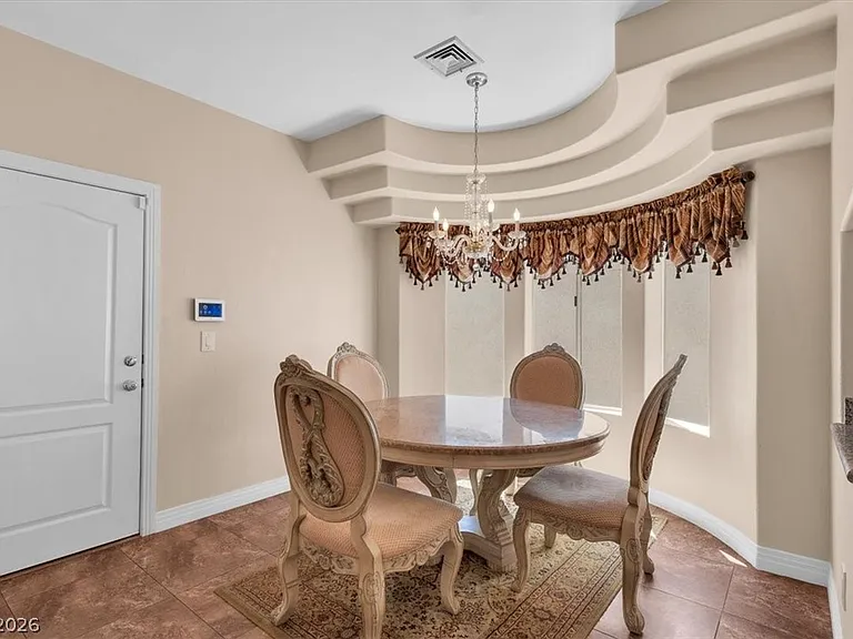 7956 Marbella Cir — Photo 15