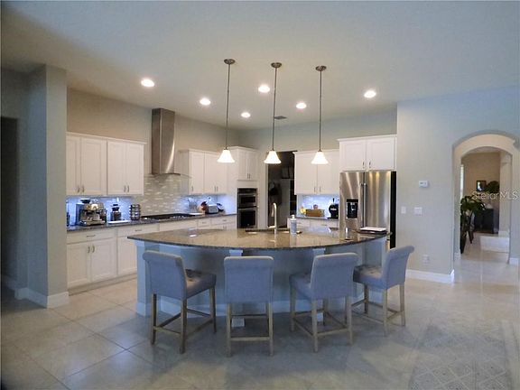 5th image of 10930 Savona Way
