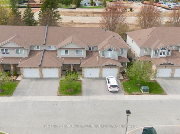 210 Dawn Ave #35, Guelph, ON N1G 5L5