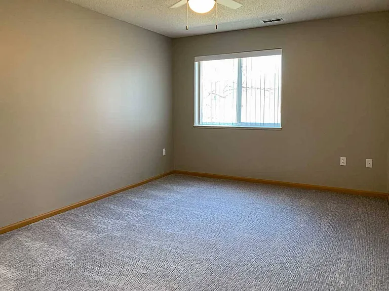 Northridge Heights Apartments — Photo 74