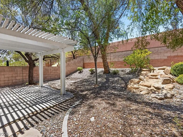 561 Aspen Leaf St — Photo 42