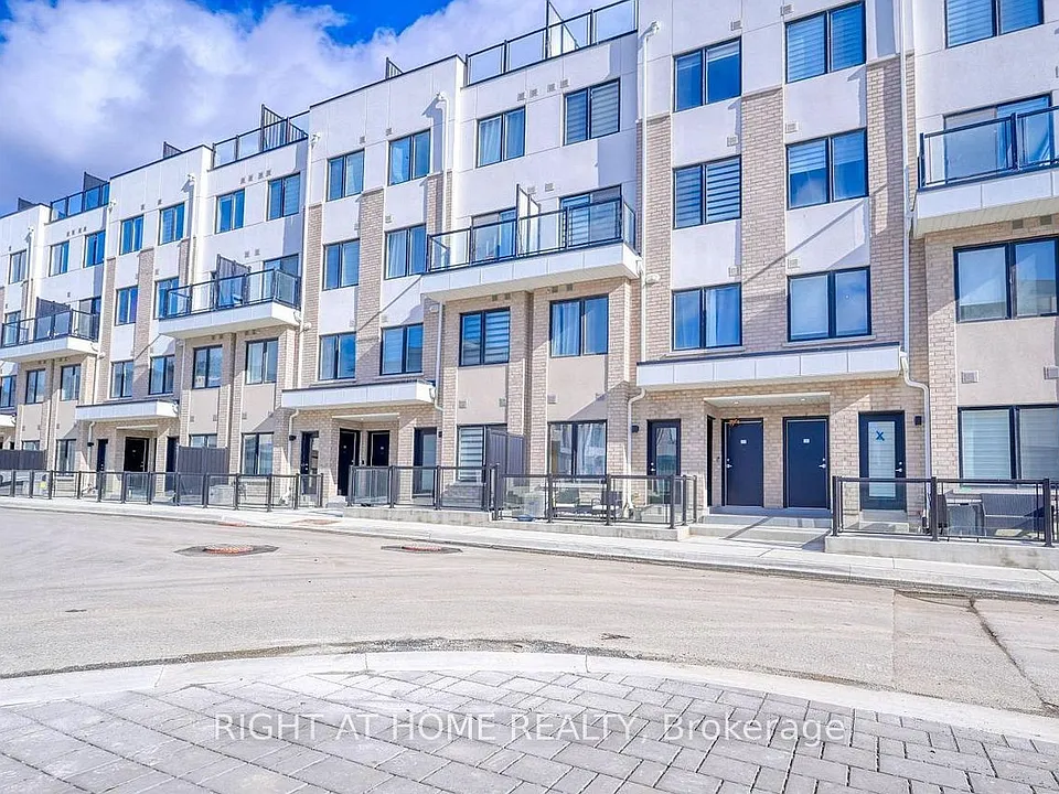 1695 Dersan St #327