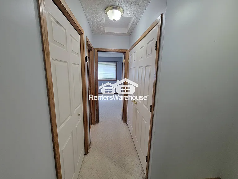 1331 67th Ln N — Photo 19
