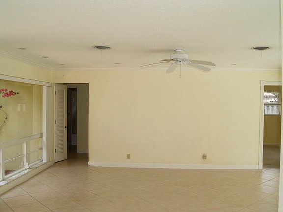 Additional Living Room
