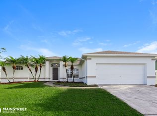 2704 Champion Ridge Dr, Lakeland, FL 33813