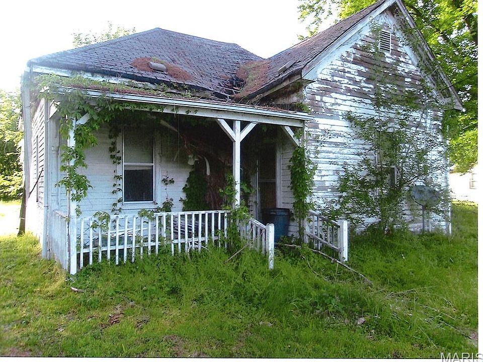 1st image of 315 C Ave