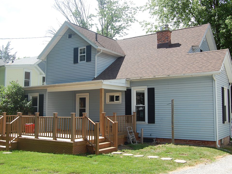 1st image of 137 W Maumee Ave