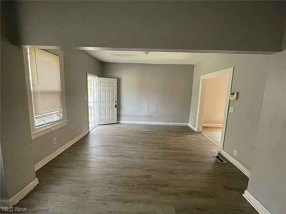 4th image of 2524 E 86th St