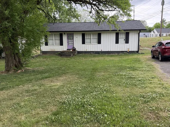901 E College St, Pulaski, TN 38478