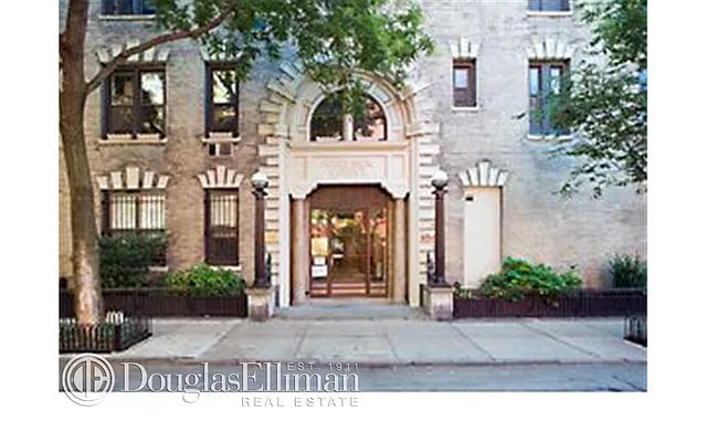 Rented by Douglas Elliman | media 10