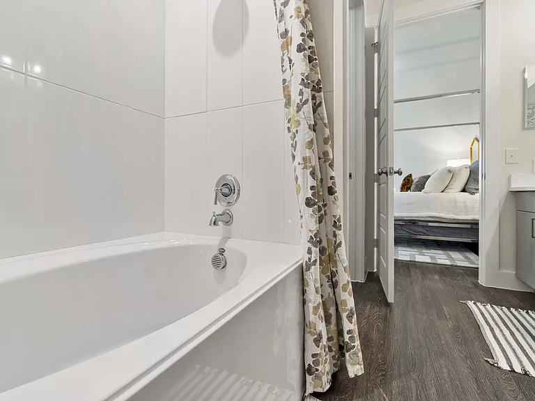 B2-Indulgence-Bathroom B2-Indulgence-Bathroom