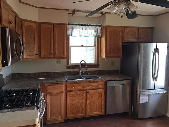 kitchen with brand new appliances