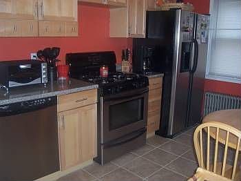 3rd image of 66 Avenue D