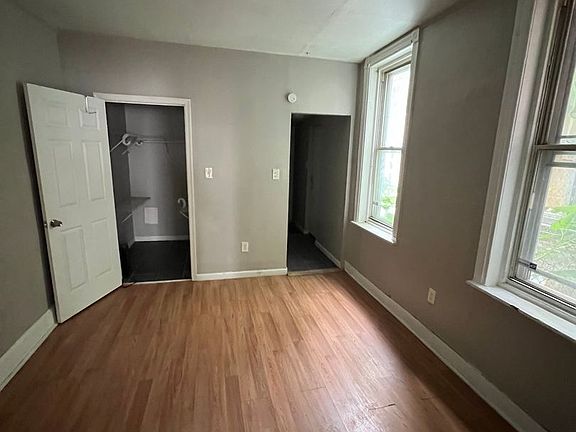 2nd image of 3218 H St Floor 1