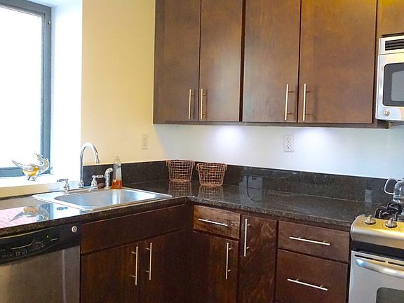 3rd image of 2110 8th Ave APT 3E
