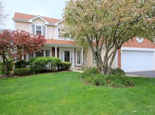 134 S Fiore Pkwy, Vernon Hills, IL