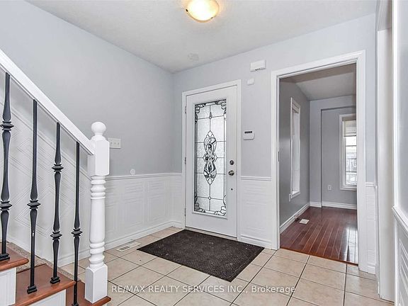4th image of 48 Fletcher Cir