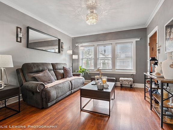 3rd image of 3251 S Kedvale Ave