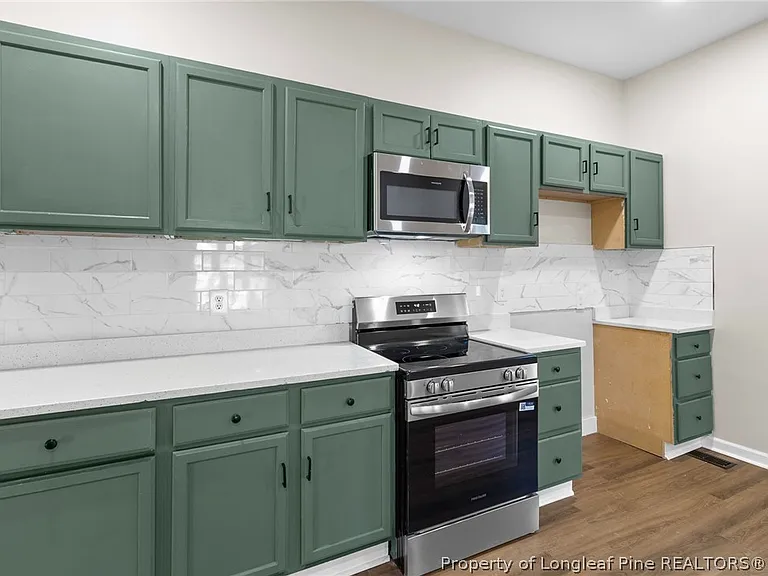 503 W Harnett St — Photo 14