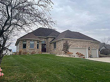 2nd image of 8241 Doubletree Ct