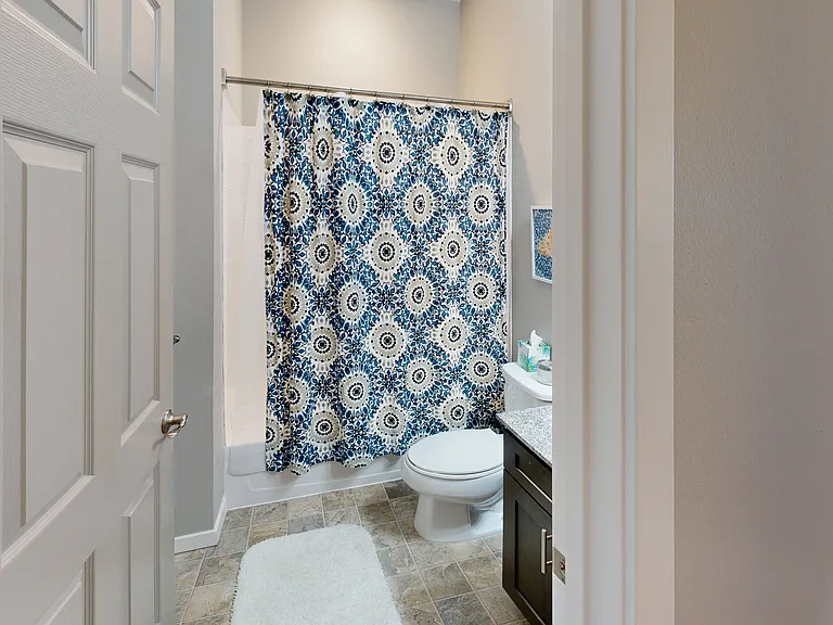Black Feather Apartment Homes — Photo 14