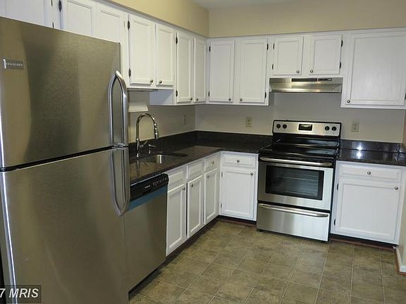 2nd image of 4485 Blue Jay Ct