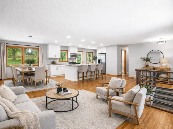 8309 Harrison Rd, Bloomington, MN 55437
