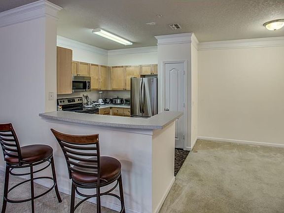 3rd image of 8824 Villa View Cir Unit 107
