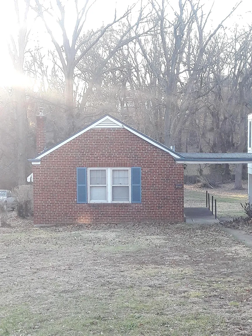15 N Barat Ave photo 1