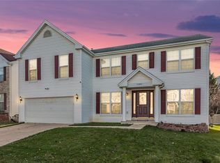 11481 Pineview Crossing Dr, Maryland Heights, MO 63043