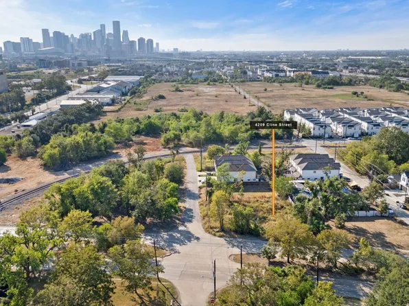 4209 Cline St, Houston, TX 77020