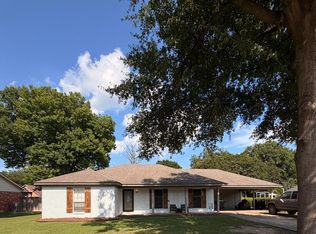 2740 Devonshire Pl, Greenville, MS 38701