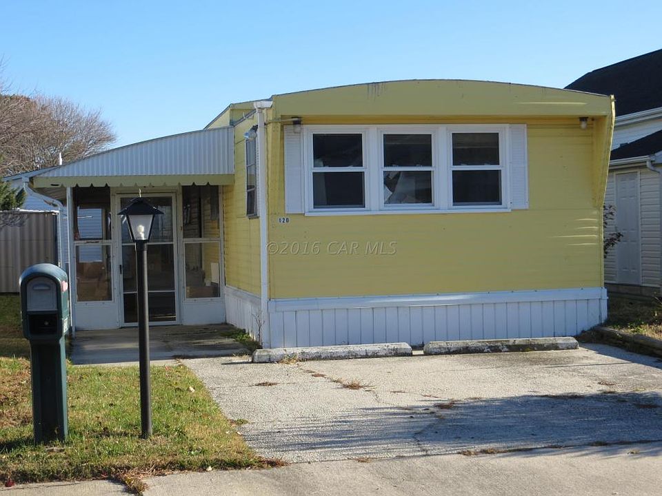 1st image of 120 Sandy Hill Dr