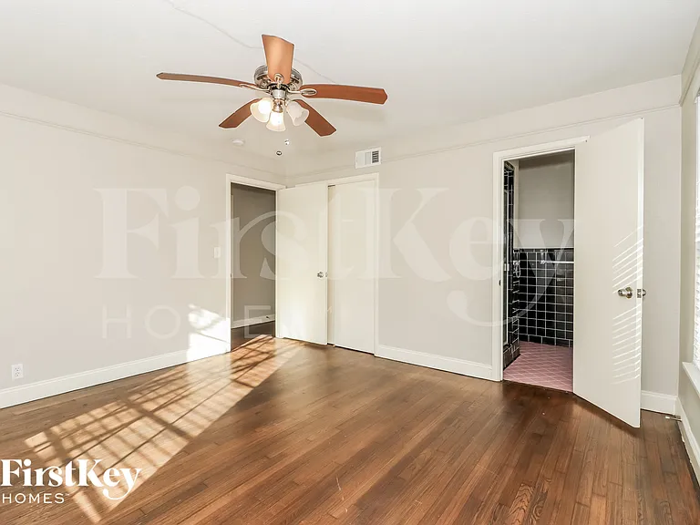 3500 Creston Ave — Photo 9