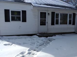 616 E Chain Of Rocks Rd, Granite City, IL 62040