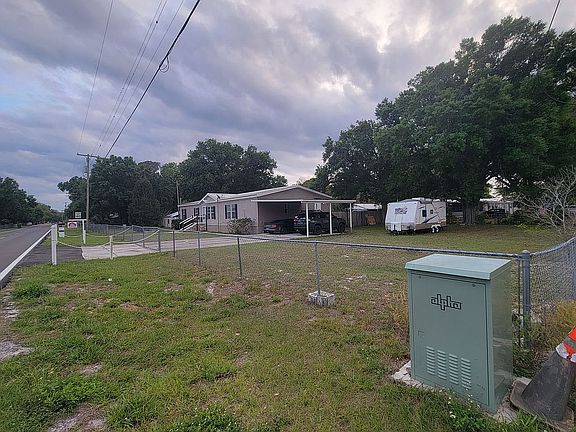 5th image of 1035 S Hankin Rd