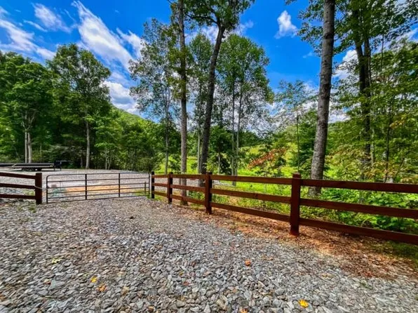 162 Pippin Dr, Turtletown, TN 37391