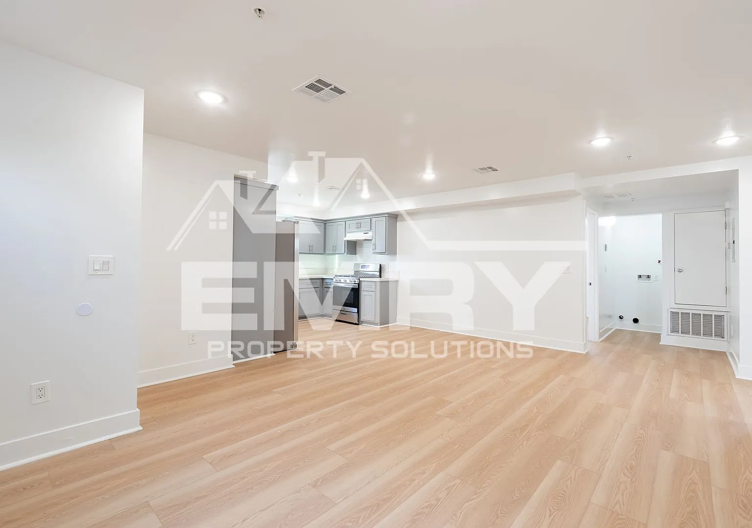 814 N Wilmington Blvd, Wilmington, CA 90744 — Photo 4