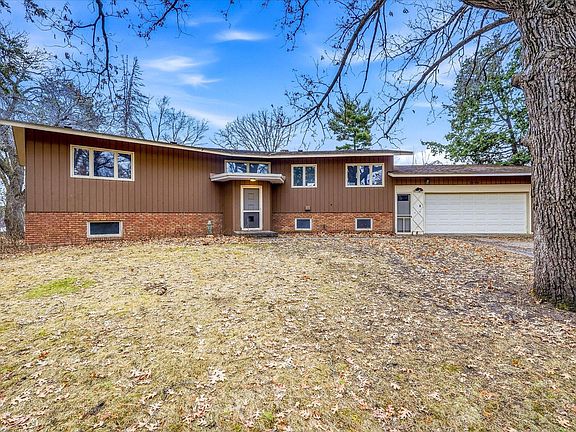 2nd image of 3790 Rustic Pl