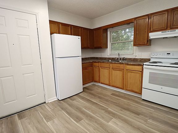 4th image of 1717-1723 Stahl St