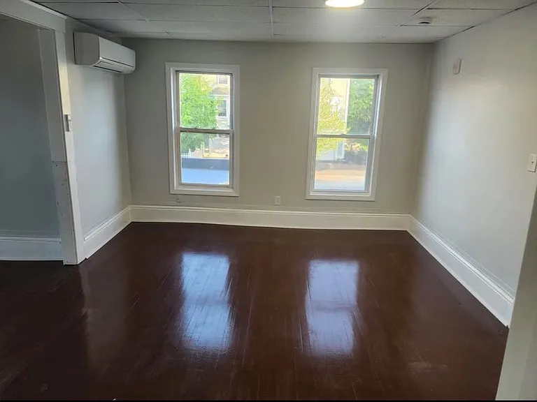 48 Coral St #1 — Photo 8