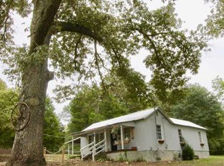 559 Donahoo Rd SE, Silver Creek, GA 30173