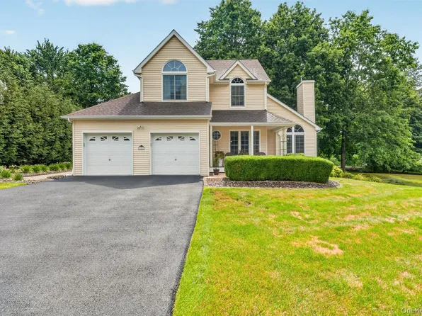 36 Overlook Terrace, Walden, NY 12586