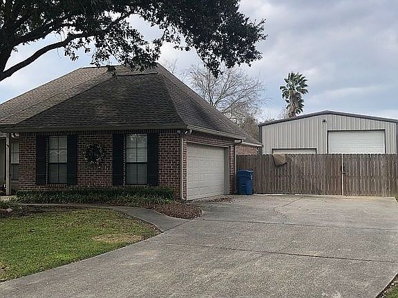 2nd image of 15051 Silverstone Ave