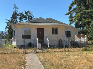 1206 W 15th St, Port Angeles, WA 98363
