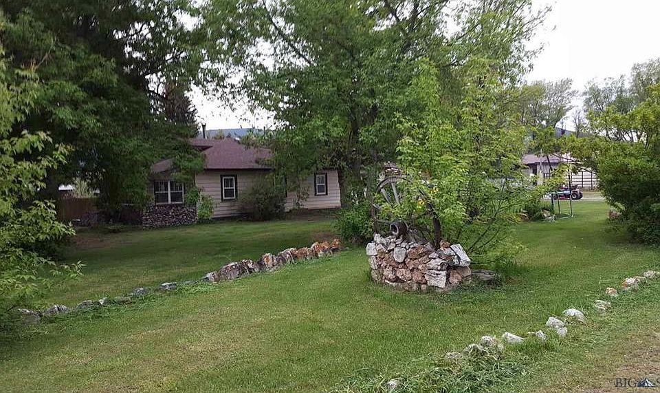 1st image of 19 Elk Horn Ln