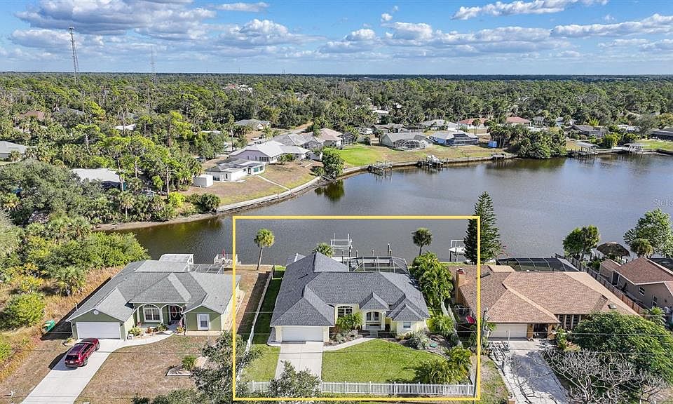 1st image of 474 LOMOND DRIVE